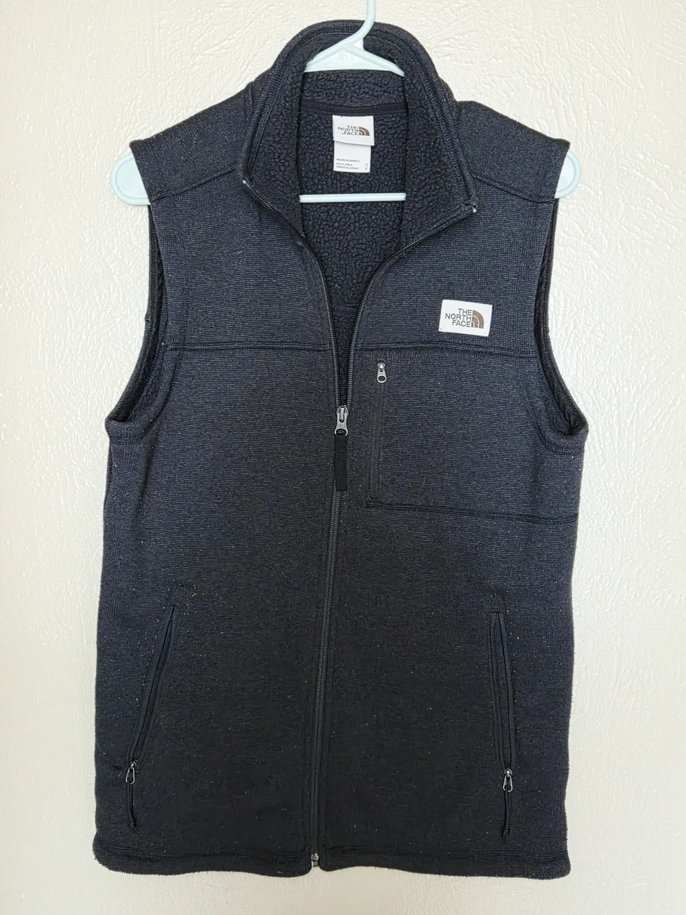 The North Face Men’s Small Black Fleece Full Zip Vest 3 Pocket Outdoor F19